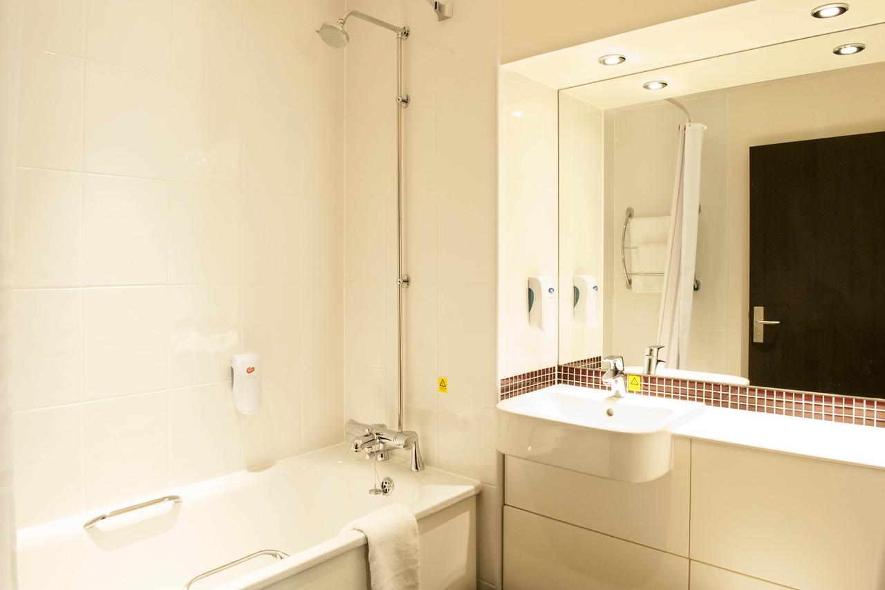 Premier Inn Glasgow Pacific Quay Bilik gambar